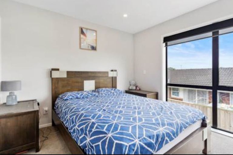 Photo of property in 2/5 Parson Lane, Papatoetoe, Auckland, 2025