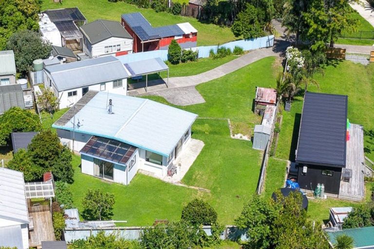 Photo of property in 27 Marlin Place, Whiritoa, Whangamata, 3691