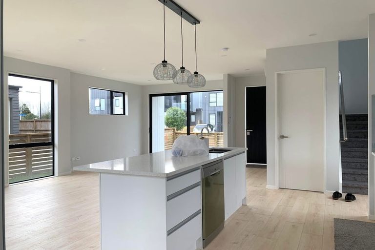 Photo of property in 3 Taiaha Street, Papakura, 2110