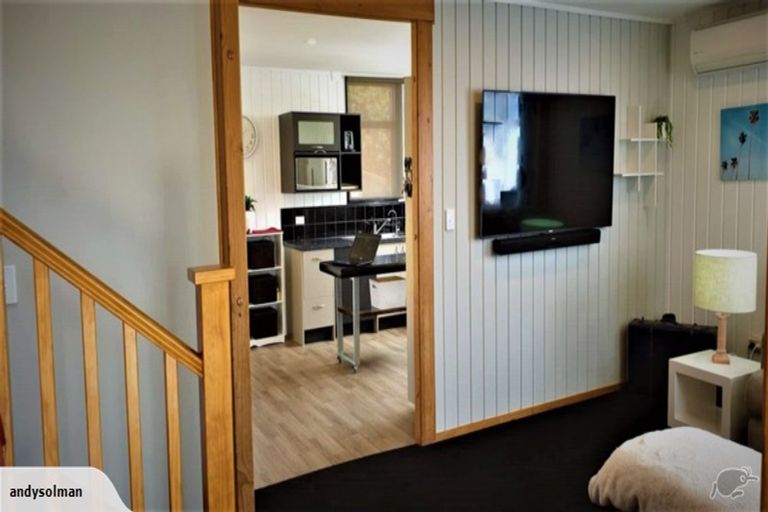 Photo of property in 50 Poaka Avenue, Dinsdale, Hamilton, 3204