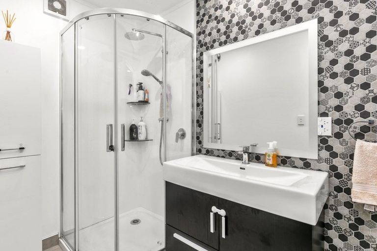 Photo of property in 1076a High Street, Avalon, Lower Hutt, 5011