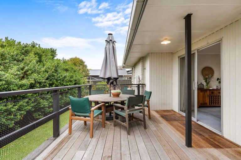 Photo of property in 37 James Cook Street, Havelock North, 4130