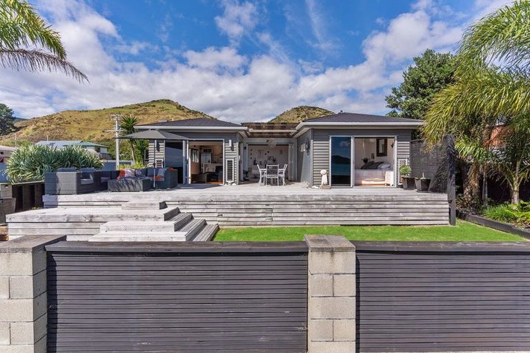 Photo of property in 1437 Clevedon Kawakawa Road, Kawakawa Bay, Papakura, 2585