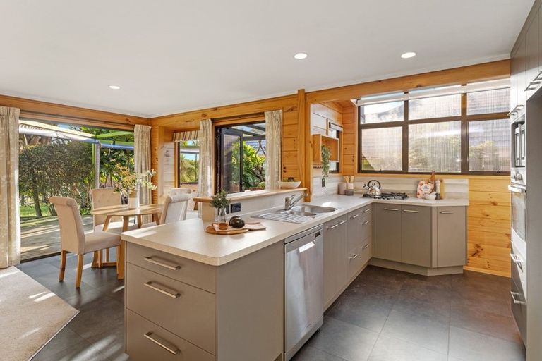 Photo of property in 23 Barrett Drive, Waikanae Beach, Waikanae, 5036