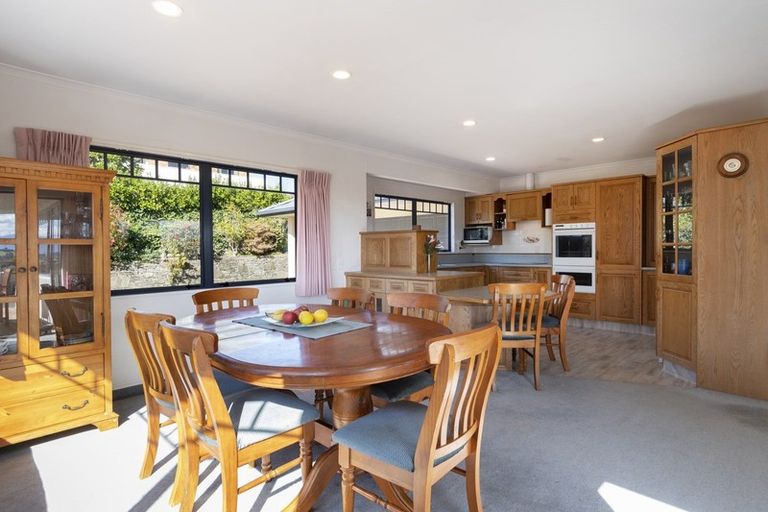 Photo of property in 28 Margaret Drive, Omokoroa, 3114