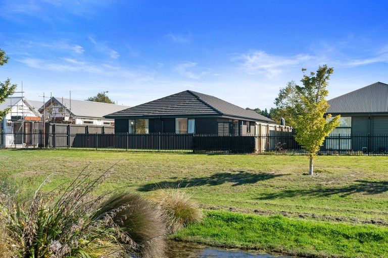 Photo of property in 31 Ellesmere Street, Marshland, Christchurch, 8083
