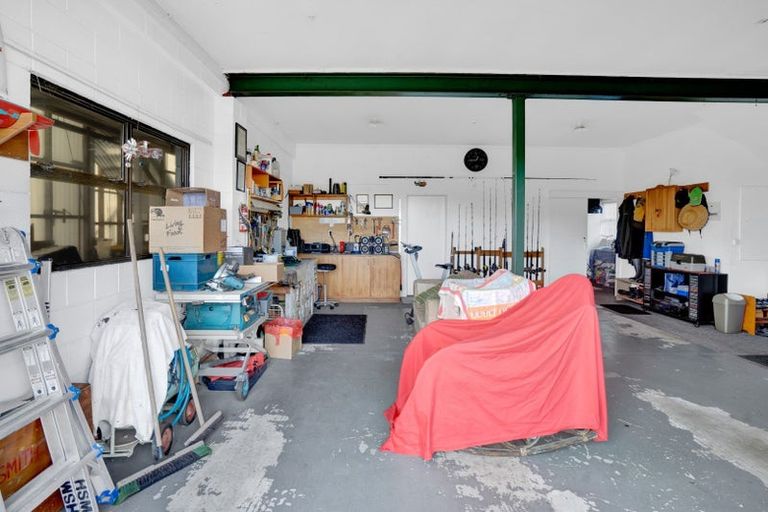 Photo of property in 8b Squire Place, Blagdon, New Plymouth, 4310