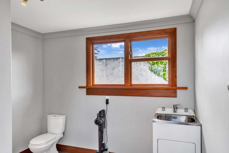 Photo of property in 12 Irving Street, Gore, 9710