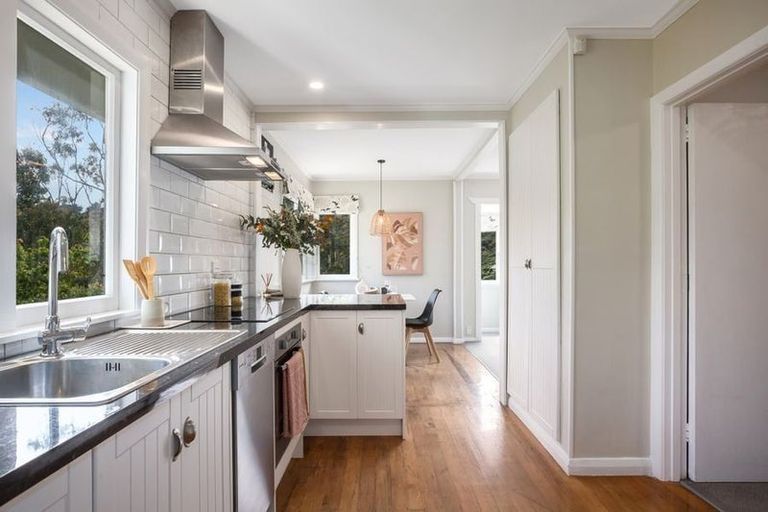 Photo of property in 58 Gordon Road, Plimmerton, Porirua, 5026