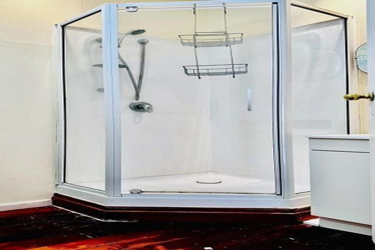 Photo of property in 142 Riddiford Street, Newtown, Wellington, 6021