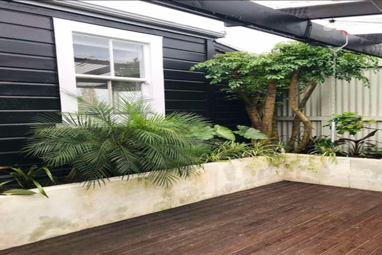 Photo of property in 23 Mcdonald Street, Napier South, Napier, 4110