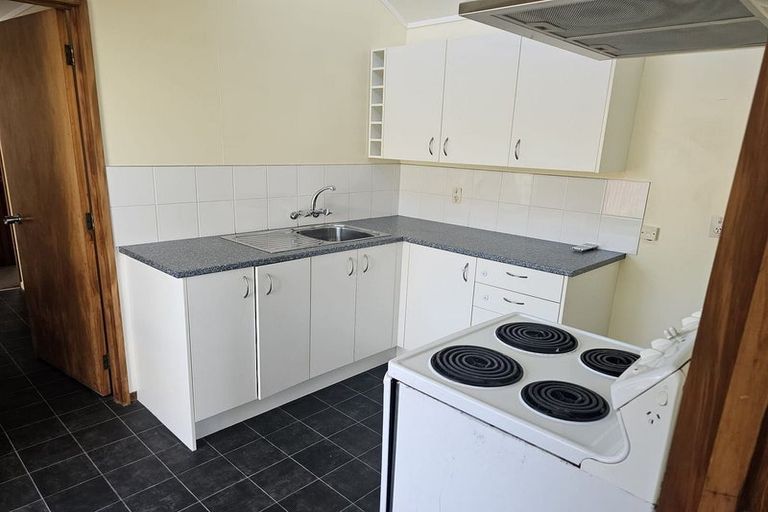 Photo of property in 3/29 Rimu Street, New Lynn, Auckland, 0600