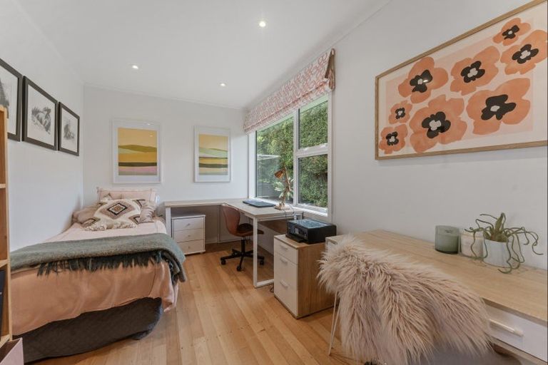 Photo of property in 17 Palmerston Road, Birkenhead, Auckland, 0626