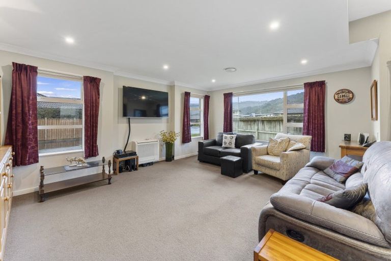 Photo of property in 14 Sun Valley Way, Wainuiomata, Lower Hutt, 5014