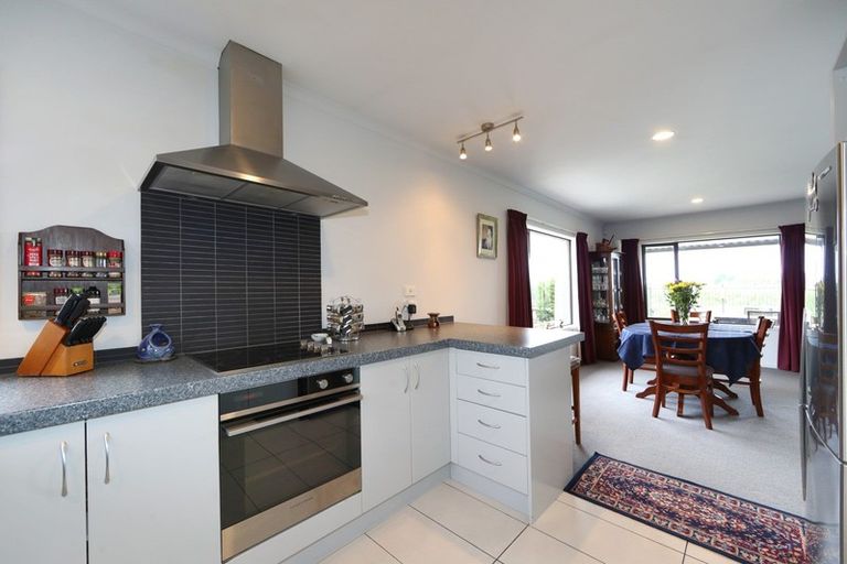 Photo of property in 9 Mcnaughton Place, Onekawa, Napier, 4110