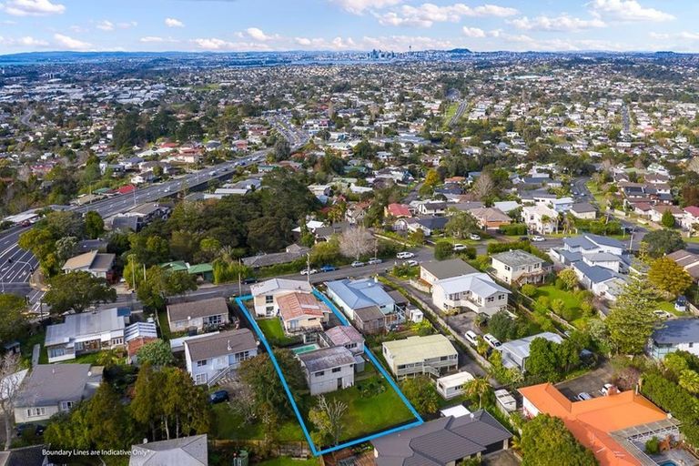 Photo of property in 5 Glendhu Road, Bayview, Auckland, 0629