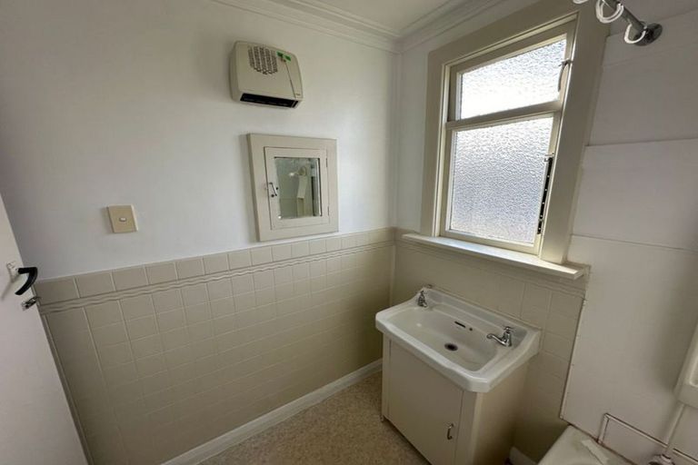 Photo of property in 190 Taieri Road, Kaikorai, Dunedin, 9010