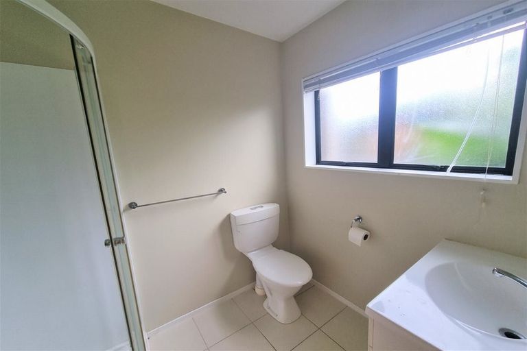 Photo of property in 15 Sailfish Drive, West Harbour, Auckland, 0618