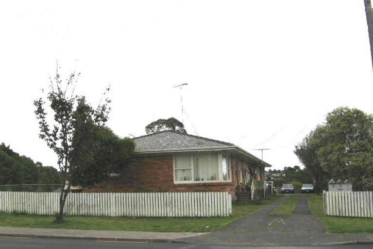 Photo of property in 2/204 Birkdale Road, Birkdale, Auckland, 0626