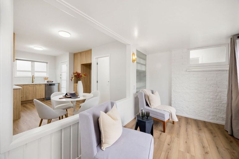 Photo of property in 35 Sandwich Road, St Andrews, Hamilton, 3200