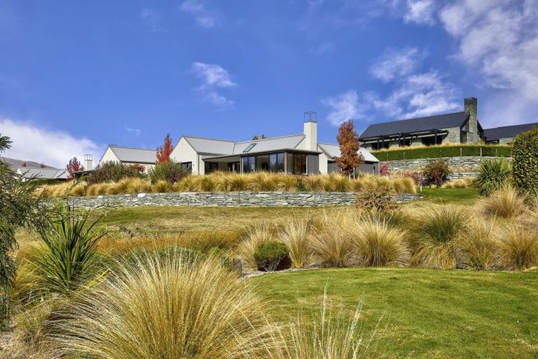 Photo of property in 4 Owen Marshall Lane, Arrowtown, 9371