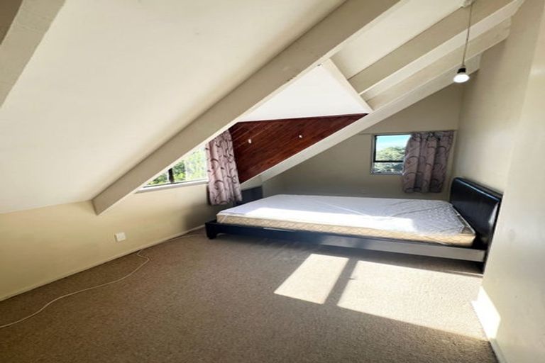 Photo of property in 29 Momorangi Crescent, Redwood, Christchurch, 8051