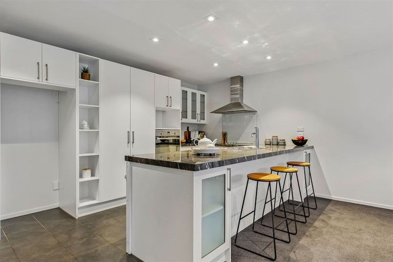 Photo of property in 6 Date Crescent, Aidanfield, Christchurch, 8025