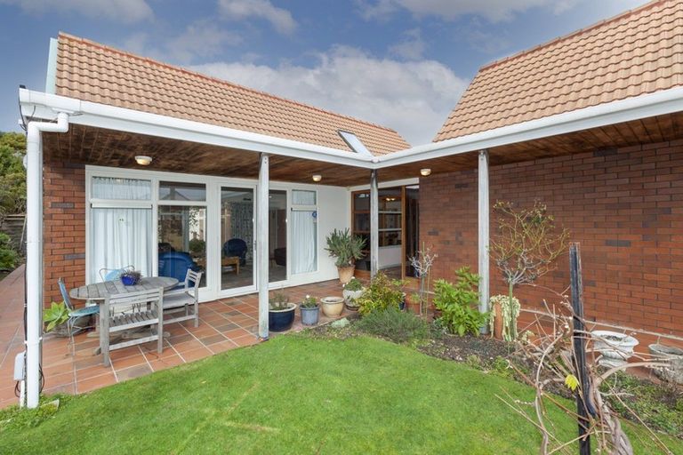 Photo of property in 18 Falla Street, Paraparaumu Beach, Paraparaumu, 5032