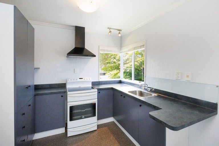 Photo of property in 4 Coromandel Court, Roslyn, Palmerston North, 4414