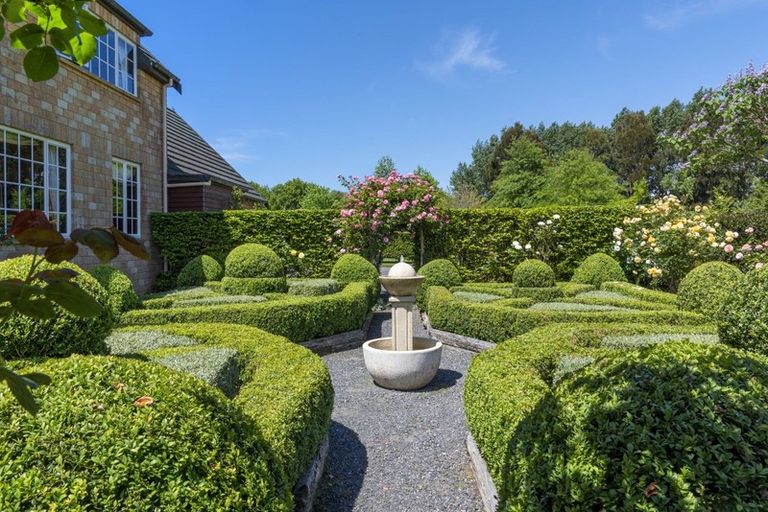 Photo of property in 346 Clifton Road, Whitford, Howick, 2571