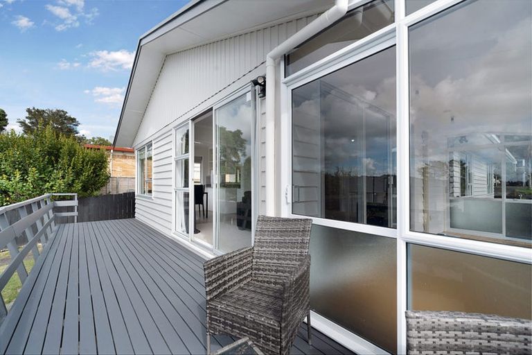 Photo of property in 7 Kotinga Avenue, Glen Eden, Auckland, 0602