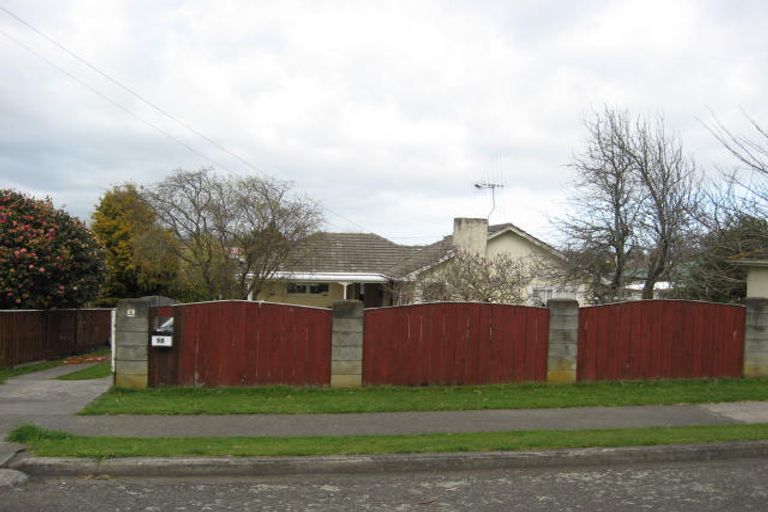 Photo of property in 55 Kawiu Road, Levin, 5510