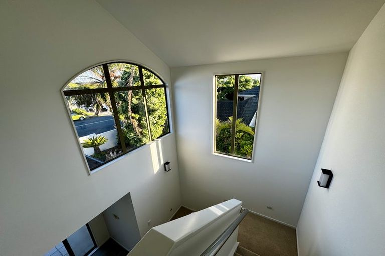 Photo of property in 2/321 Lake Road, Hauraki, Auckland, 0622