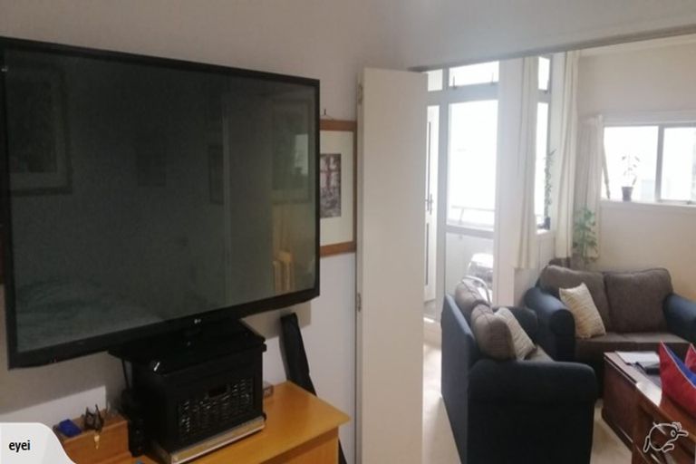 Photo of property in Dixonlane Apartments, 7/7 Feltex Lane, Te Aro, Wellington, 6011