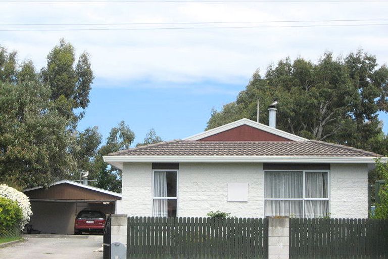 Photo of property in 7 Queens Avenue, Waikuku Beach, 7402