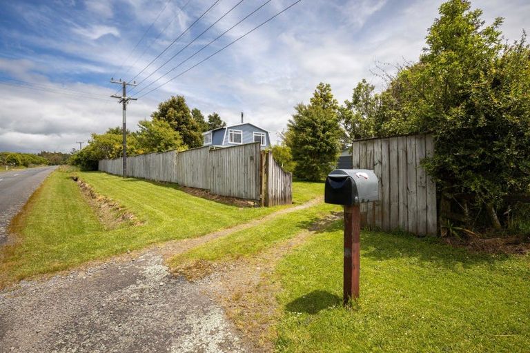 Photo of property in 1358 Mangorei Road, Mangorei, New Plymouth, 4371
