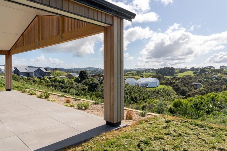 Photo of property in 11 Kapokapowai Street, Raglan, 3225