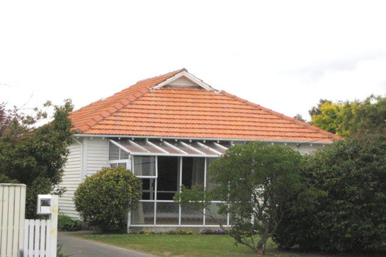 Photo of property in 140 Hills Road, Edgeware, Christchurch, 8013