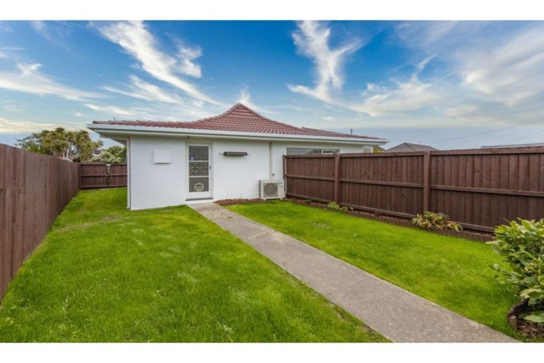 Photo of property in 1/18 Hardy Street, New Brighton, Christchurch, 8061
