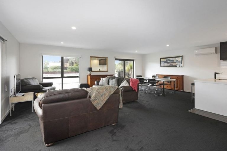 Photo of property in 17 Aston Drive, Waimairi Beach, Christchurch, 8083