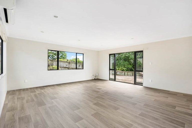 Photo of property in 8a Stembridge Avenue, Pukekohe, 2120