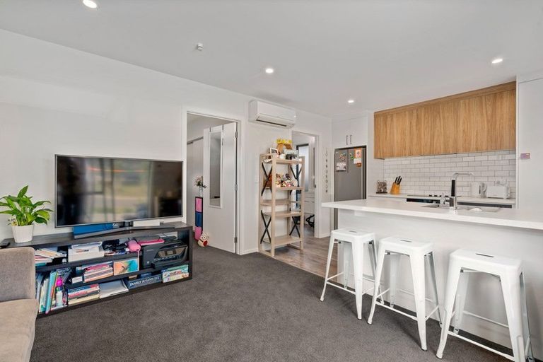 Photo of property in 8 Magpie Place, Lake Hawea, Wanaka, 9382