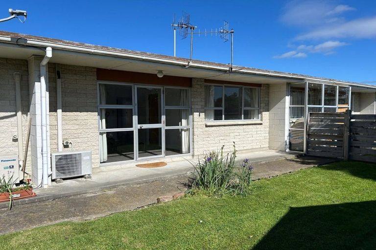 Photo of property in 3/202 Warwick Road, Mayfair, Hastings, 4122