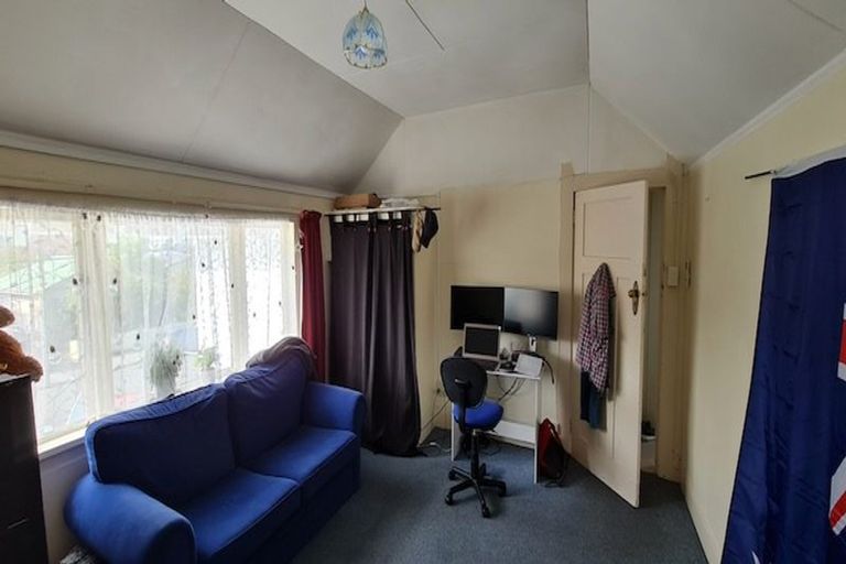 Photo of property in 6 Roxburgh Grove, Petone, Lower Hutt, 5012