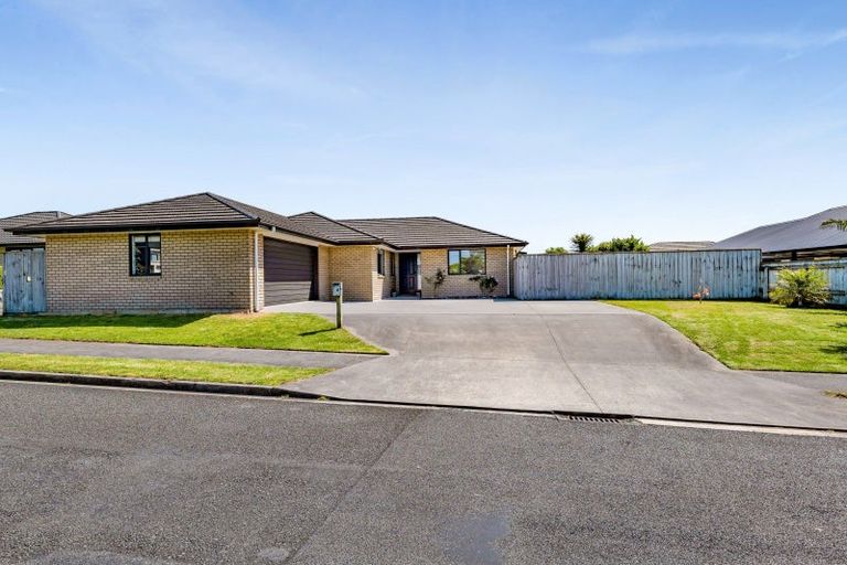 Photo of property in 75 Dillon Drive, Bell Block, New Plymouth, 4312