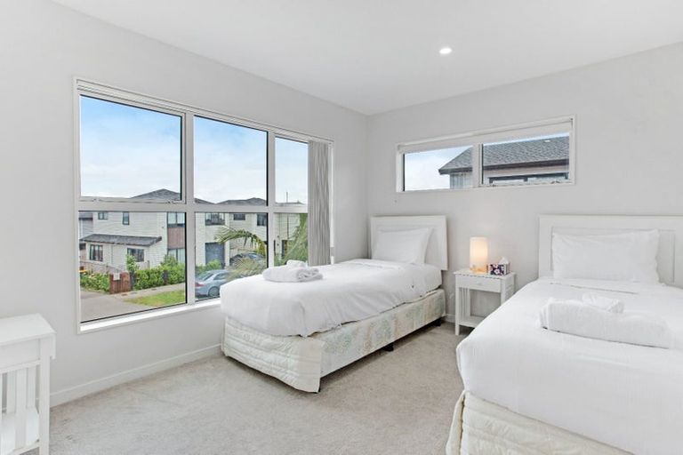Photo of property in 20 Thomas Rielly Avenue, Hobsonville, Auckland, 0616
