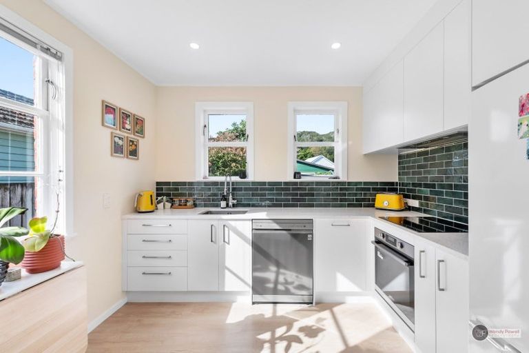 Photo of property in 4 Poole Street, Taita, Lower Hutt, 5011