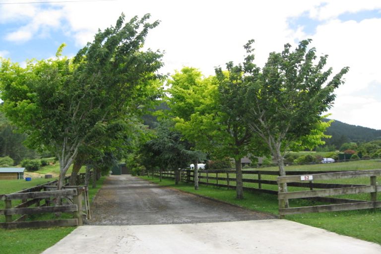 Photo of property in 52 Sawyer Road, Bombay, 2675