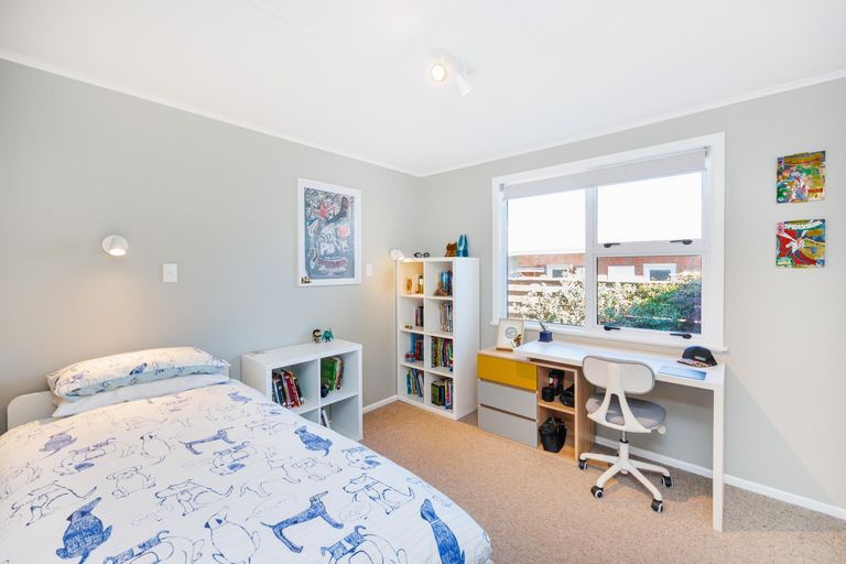Photo of property in 64 Long Melford Road, Awapuni, Palmerston North, 4412