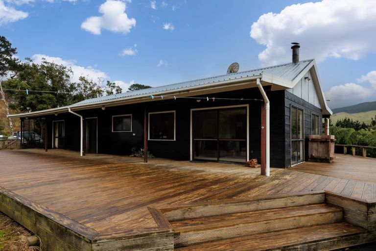 Photo of property in 318 Putara Road, Eketahuna, 4994